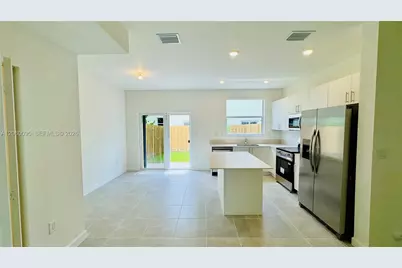 2632 SE 27th Dr, Homestead, FL 33035 - Photo 3