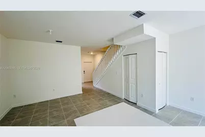 2632 SE 27th Dr, Homestead, FL 33035 - Photo 13