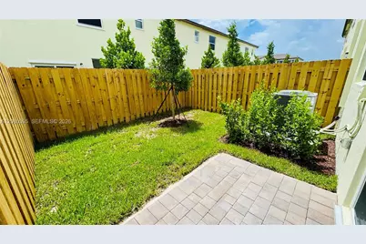 2632 SE 27th Dr, Homestead, FL 33035 - Photo 7