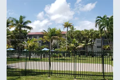 8107 SW 72nd Ave #416E, Miami, FL 33143 - Photo 3
