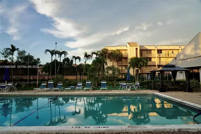 2541 Aragon Blvd #113, Sunrise, FL 33322 - Photo 13
