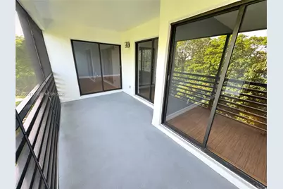 2324 S Cypress Bend Dr #415, Pompano Beach, FL 33069 - Photo 7