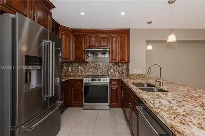 1397 Harbour Side Dr, Weston, FL 33326 - Photo 11