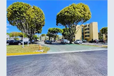 11750 SW 18th St #208-1, Miami, FL 33175 - Photo 3