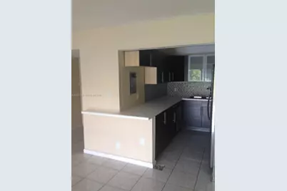 6101 N Falls Cir Dr #409, Lauderhill, FL 33319 - Photo 3