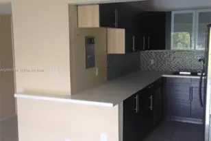 6101 N Falls Cir Dr, Lauderhill, FL 33319 - Photo 3