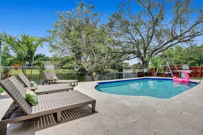 1941 SW 52nd Ter, Plantation, FL 33317 - Photo 5