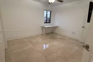 8881 SW 28th St, Miami, FL 33165 - Photo 33