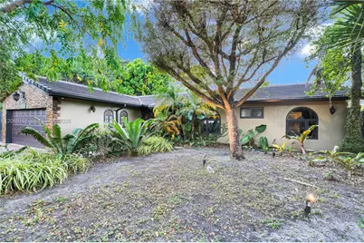 15830 SW 139th Ave, Miami, FL 33177 - Photo 3
