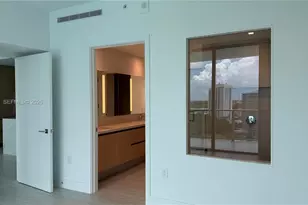 2411 Laguna Cir, North Miami, FL 33181 - Photo 3