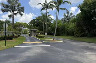 309 W Hemingway Cir, Margate, FL 33063 - Photo 53