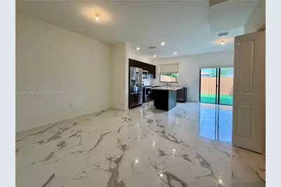18110 SW 148th Rd, Miami, FL 33187 - Photo 3