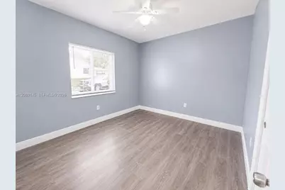 2400 NW 16th St Rd #103, Miami, FL 33125 - Photo 17