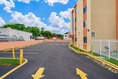 2400 NW 16th St Rd #103, Miami, FL 33125 - Photo 39