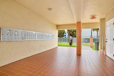 2400 NW 16th St Rd #103, Miami, FL 33125 - Photo 41