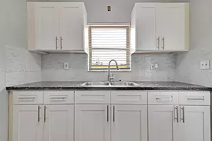 327 SW 20th St, Fort Lauderdale, FL 33315 - Photo 7