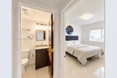 1027 94th St #4, Bay Harbor Islands, FL 33154 - Photo 9