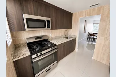 1027 94th St #4, Bay Harbor Islands, FL 33154 - Photo 1