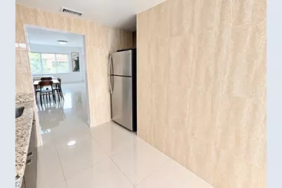 1027 94th St #4, Bay Harbor Islands, FL 33154 - Photo 5
