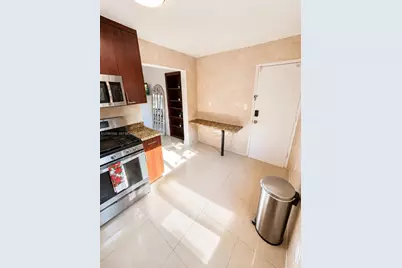 1050 94th St #2, Bay Harbor Islands, FL 33154 - Photo 7