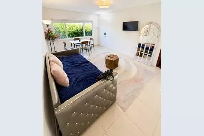 1050 94th St #2, Bay Harbor Islands, FL 33154 - Photo 5