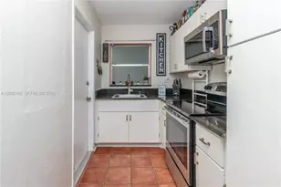 1425 Arthur St, Hollywood, FL 33020 - Photo 3