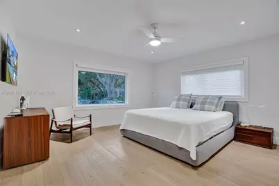 1223 NE 102nd St, Miami Shores, FL 33138 - Photo 13