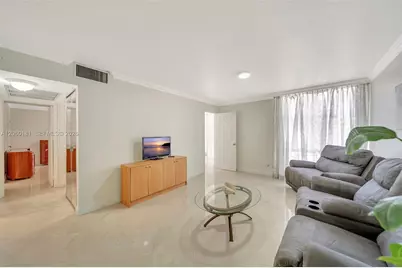 200 172nd St #220, Sunny Isles Beach, FL 33160 - Photo 3