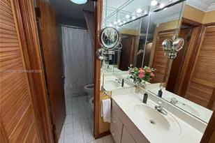 7510 W 4th Ave, Hialeah, FL 33014 - Photo 17