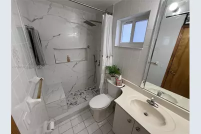 7510 W 4th Ave, Hialeah, FL 33014 - Photo 21