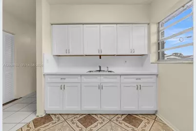 17430 NW 37th Ct, Miami Gardens, FL 33055 - Photo 9