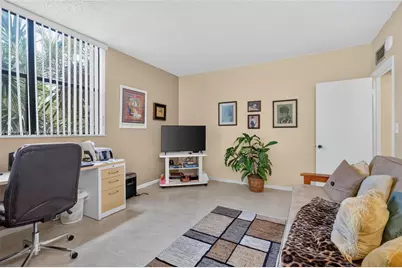 900 NE 195th St #109, Miami, FL 33179 - Photo 23
