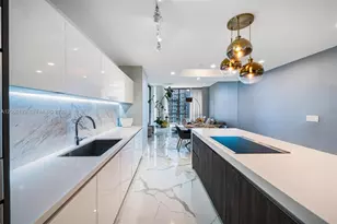 851 NE 1st Ave, Miami, FL 33132 - Photo 11