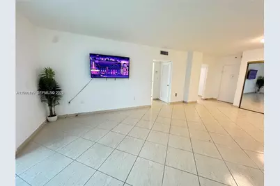 400 Kings Point Dr #320, Sunny Isles Beach, FL 33160 - Photo 15