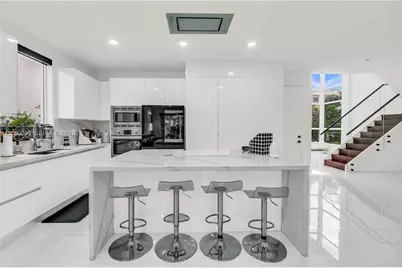 9730 NW 74th Ter, Doral, FL 33178 - Photo 11