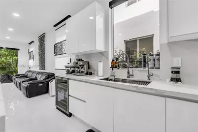 9730 NW 74th Ter, Doral, FL 33178 - Photo 15