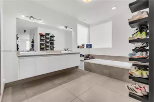 9730 NW 74th Terrace, Doral, FL 33178 - Photo 29