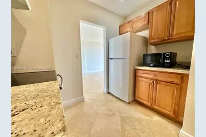 2450 NE 135th St #1005, North Miami, FL 33181 - Photo 9