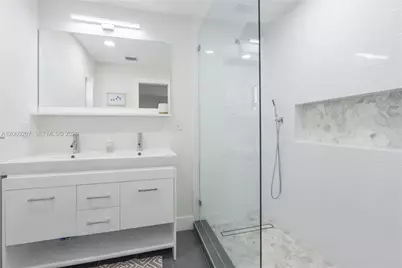 510 SE 3rd Ave #A, Dania Beach, FL 33004 - Photo 15