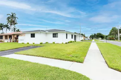 510 SE 3rd Ave #A, Dania Beach, FL 33004 - Photo 3