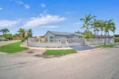 3125 SW 108th Ave, Miami, FL 33165 - Photo 3