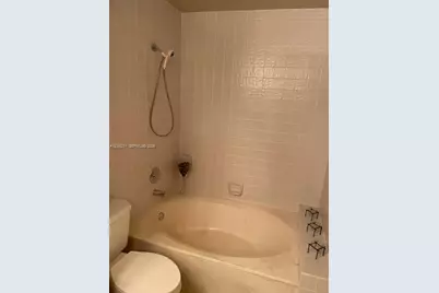3532 Emerald Oaks Dr #2706, Hollywood, FL 33021 - Photo 15