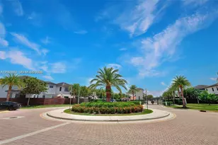 15846 NW 91st Ct, Miami Lakes, FL 33018 - Photo 13