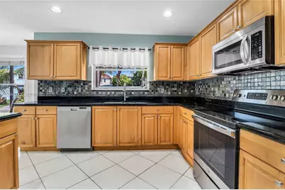 16534 SW 19th St, Miramar, FL 33027 - Photo 13