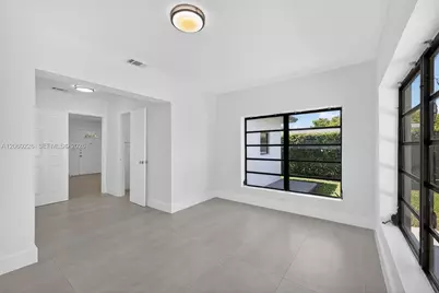 17150 NE 18th Ave, North Miami Beach, FL 33162 - Photo 13