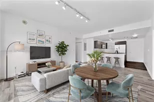 90 SW 3rd St, Miami, FL 33130 - Photo 3