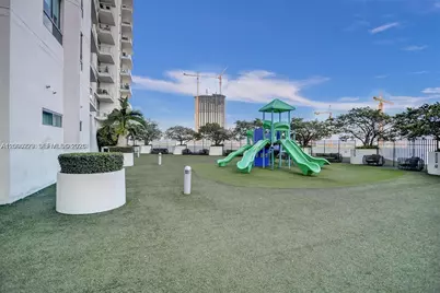 90 SW 3rd St #2001, Miami, FL 33130 - Photo 21