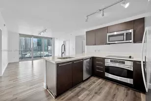 90 SW 3rd St, Miami, FL 33130 - Photo 5