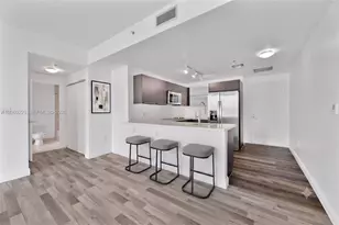 90 SW 3rd St, Miami, FL 33130 - Photo 3