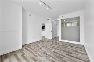 90 SW 3rd St, Miami, FL 33130 - Photo 9